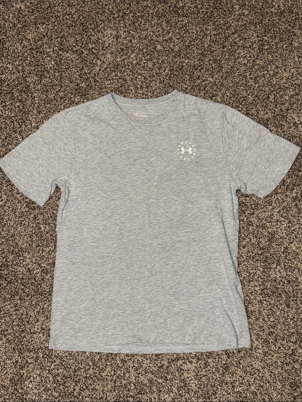 Under Armour Boys Tee size YXL